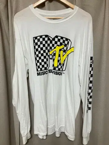 MTV 체크 무늬 로고 긴팔 티셔츠