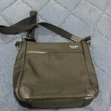 BEAMS 숄더백