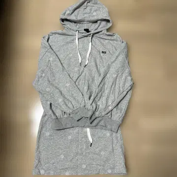 Roxy 그레이 꽃무늬 자수 셋업