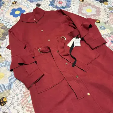 미사용 새상품 택 포함 Eimee Law 백프릴 본딩 코트