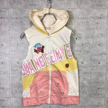 BETTY'S BLUE 에이미 곰 자수 후드 부착 지퍼 베스트