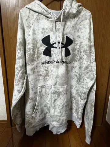 언더아머 타이 다이 패턴 후드티 XXL