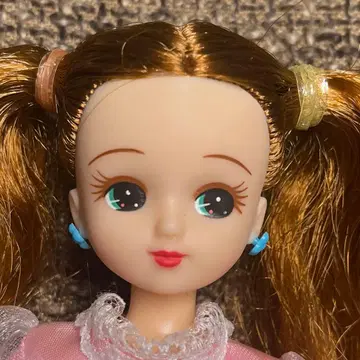 리카짱 인형 그린 눈