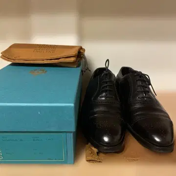 EDWARD GREEN Larchfield II 블랙 카프 82