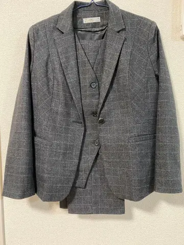 그레이 체크 무늬 수트 2XL 리본 브로치 2개 포함