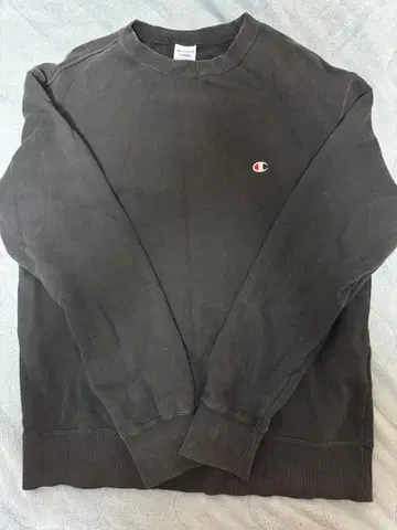 Champion 블랙 맨투맨