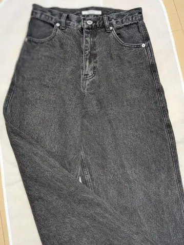 새상품급 discoat 데님 팬츠 M 블랙