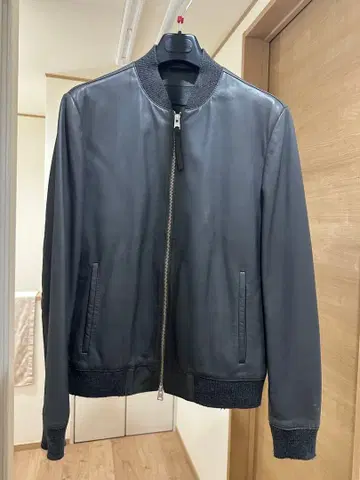 ALLSAINTS 그레이 가죽 자켓 M 사이즈