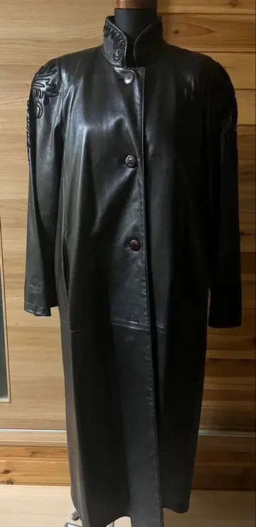 여성용 자수 블랙 가죽 롱 코트 새상품급 기장 120cm