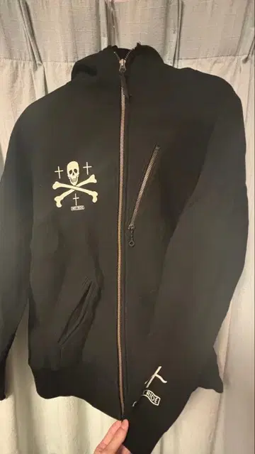 WEST LIFE 스컬 디자인 블랙 후드티 사이즈 40