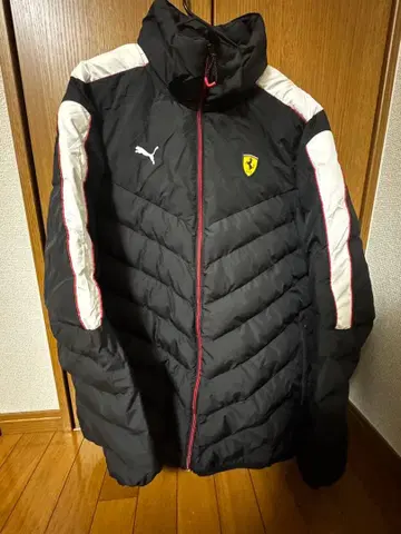 푸마 페라리 다운 자켓 L 사이즈