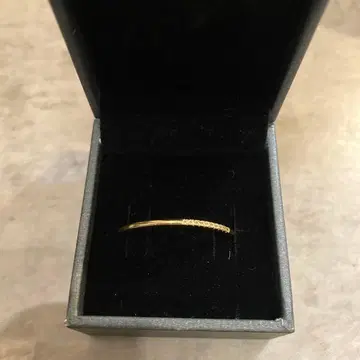 히로타카 BOW 다이아몬드 귀걸이 (한쪽용)