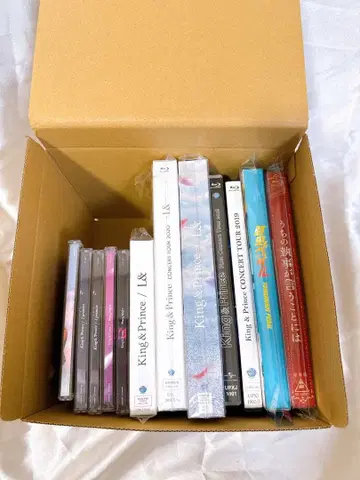 King & Prince CD 라이브Blu-ray 묶음 판매