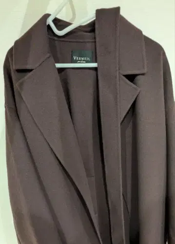 베르메이유 페예나 코트