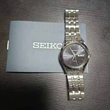 SEIKO 솔라 손목시계 실버