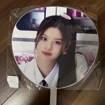 [ 미개봉 새상품 ] NMIXX SULLYOON 부채