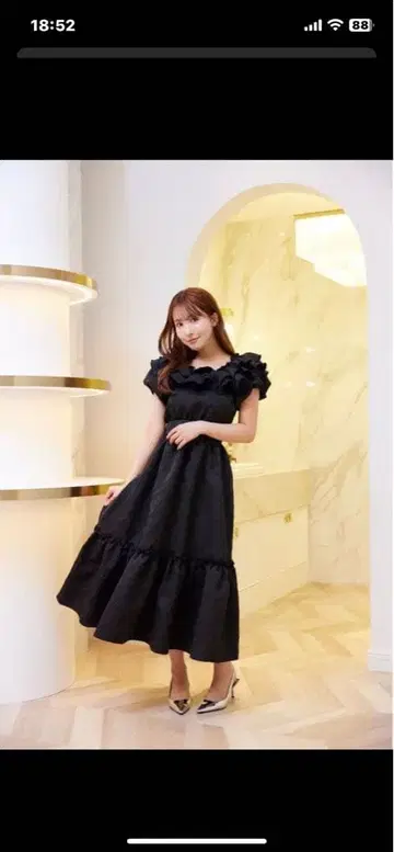 Mistreass 미 리본 자카드 티어드 프릴 드레스