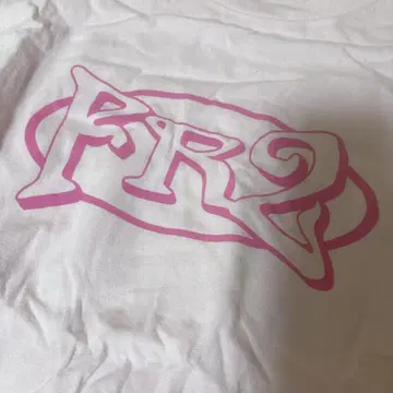 fr2 world peace T셔츠 토끼 핑크