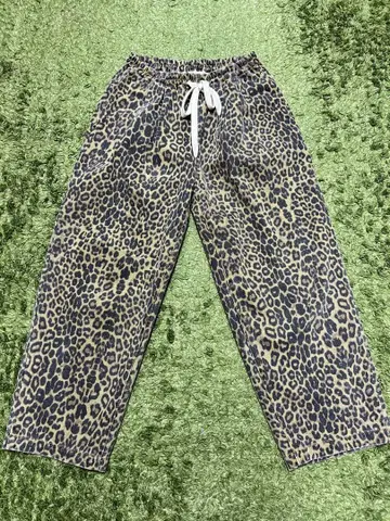 Sea Room Lynn 레오파드 무늬 팬츠