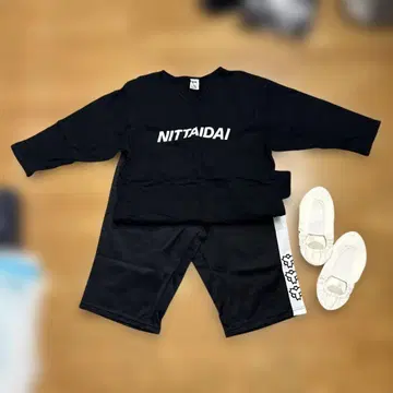 일본체육대학 기계 운동 연습복