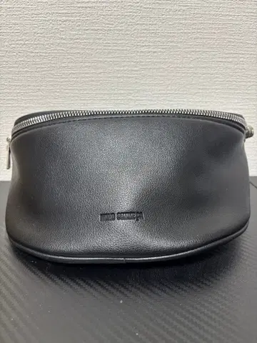 컴팩트 바디백 블랙