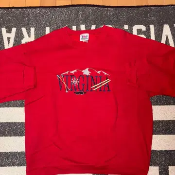 TOP THREADS 버지니아주 트레이닝복 레드