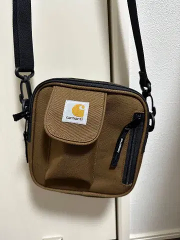 Carhartt 브라운 숄더백