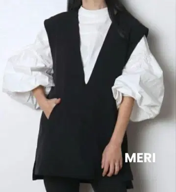 MERI [새상품급] V넥 베스트 F