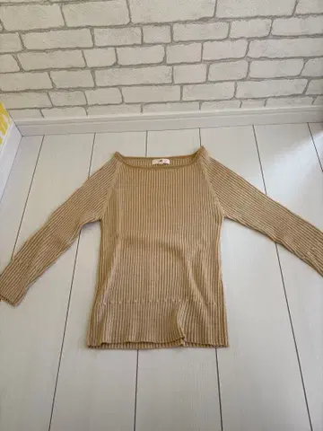 4C 리브 오프숄더 긴팔 상의 38 샘플 빈티지