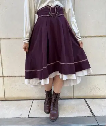 엑시즈팜 더블 버튼 피쉬 테일 스커트