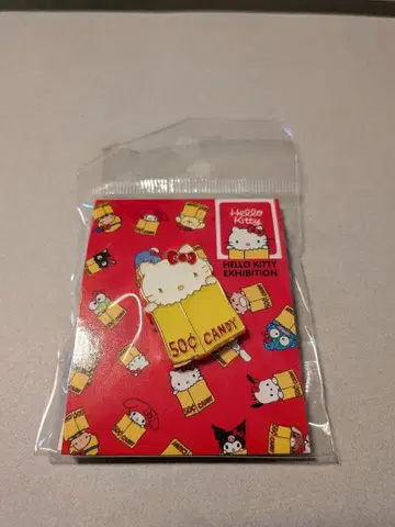 헬로키티전 50주년 한정판 핀배지