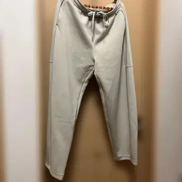 UNIQLO 드라이 맨투맨 커브 팬츠