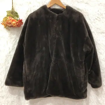 ANGIE 앙지 에코 퍼 노카라 코트 [ F ] 볼륨 브라운