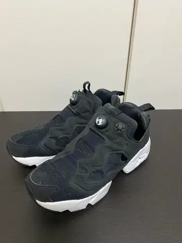 리복 펌프 퓨리 27.5cm 블랙/화이트