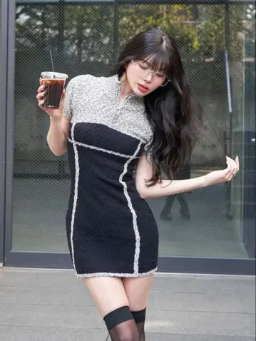 다리치 라인 슬라브 니트 미니 원피스