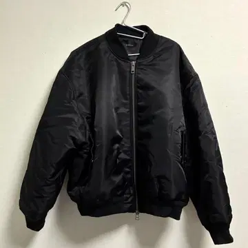 [ M 사이즈 ] PACSUN 플라이트 자켓 블랙 MA-1