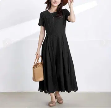 펀칭 레이스 스캘럽 원피스