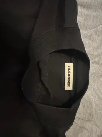 JIL SANDER 모크넥 T셔츠 블랙 M