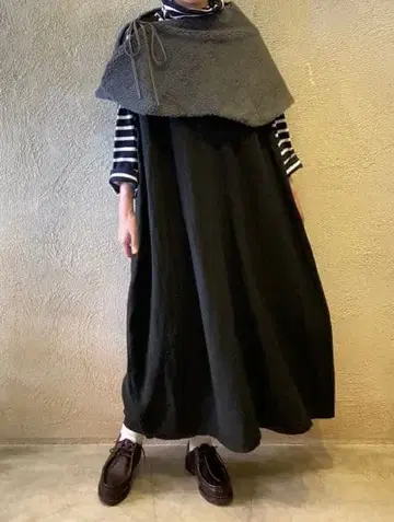 nest Robe 울 보아 케이프