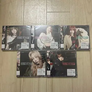 LE SSERAFIM 싱글 [ DIFFERENT ] 5장 세트