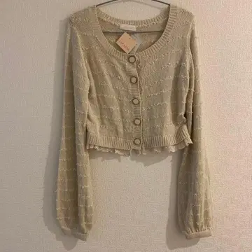 새상품 크림색 버튼 크롭 가디건