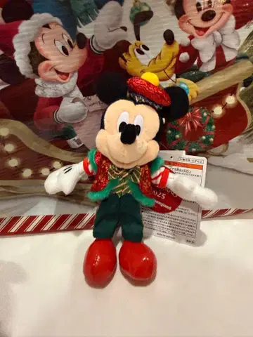 미키 인형 배지 크리스마스 2025 도쿄 디즈니랜드 바