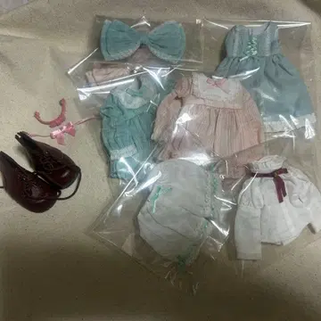 키키팝 옷 갈아입기 세트 트윈룩으로