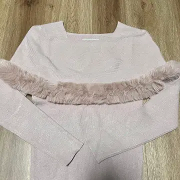 노엘라 퍼 트리밍 컬러 니트 핑크