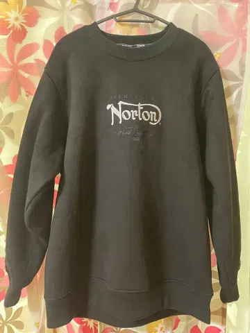 노트 트레이닝복