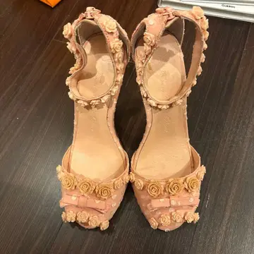 꽃 모티브 핑크 오픈토 하이힐