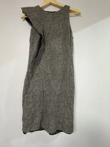 EMPORIO ARMANI 슬리브리스 울 원피스