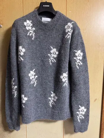 질샌더 꽃무늬 니트 스웨터 사이즈 48