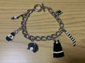 [ 새상품 ] 마리 퀀트의 세계관이 담긴 패션 아이템 참 팔찌