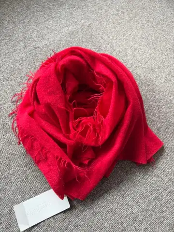 새상품 nest Robe 레드 스톨